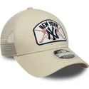 lippikset-kaareva-rekka-beige-snapback-9forty-m-crown-a-frame-new-york-yankees-mlb-new-era