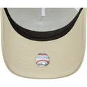lippikset-kaareva-rekka-beige-snapback-9forty-m-crown-a-frame-new-york-yankees-mlb-new-era