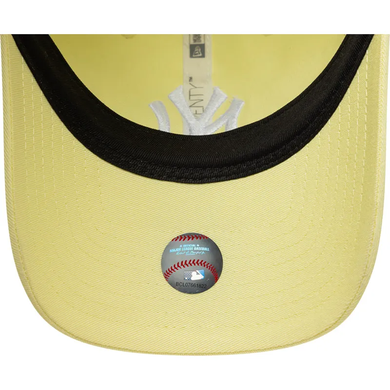 lippikset-kaareva-keltainen-saadettava-nauha-9twenty-league-essential-new-york-yankees-mlb-new-era