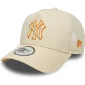 lippikset-kaareva-rekka-beige-snapback-a-frame-outline-new-york-yankees-mlb-new-era