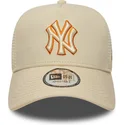lippikset-kaareva-rekka-beige-snapback-a-frame-outline-new-york-yankees-mlb-new-era
