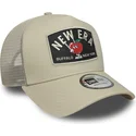 lippikset-kaareva-rekka-beige-snapback-a-frame-summer-patch-new-era
