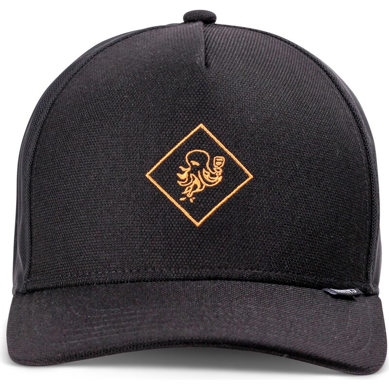 lippikset-kaareva-rekka-musta-snapback-hft-finefine-djinns
