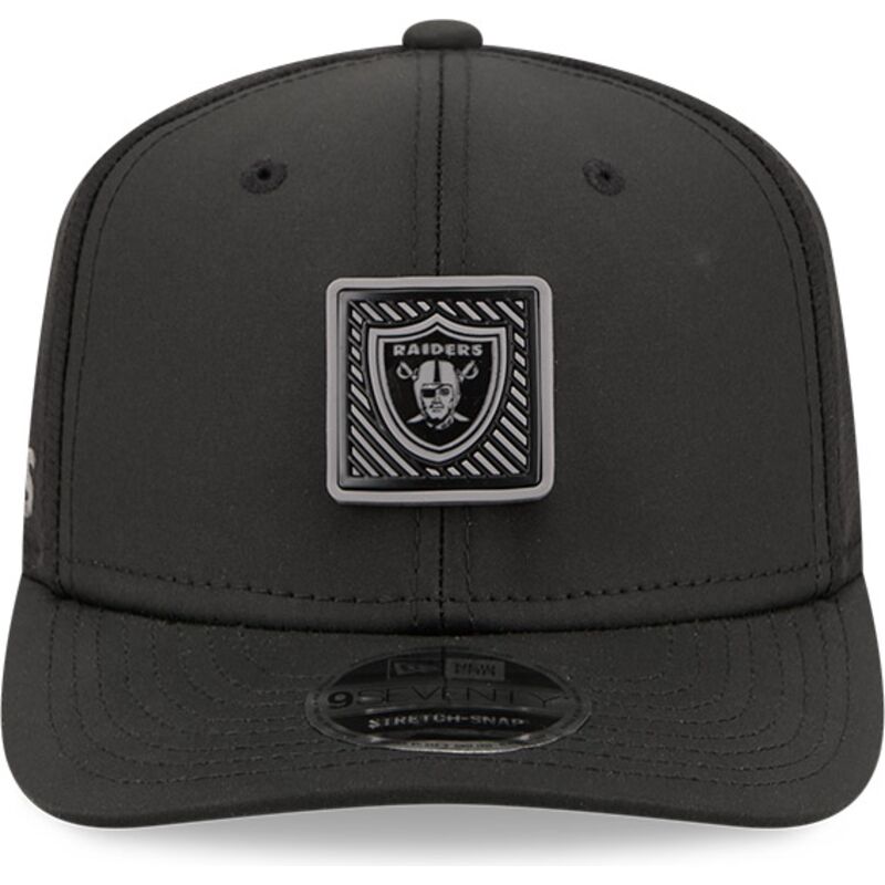 lippikset-kaareva-musta-snapback-9seventy-stretch-snap-training-pack-2026-las-vegas-raiders-nfl-new-era