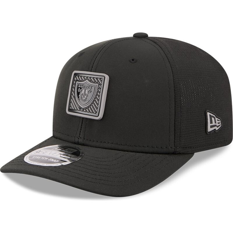 lippikset-kaareva-musta-snapback-9seventy-stretch-snap-training-pack-2026-las-vegas-raiders-nfl-new-era