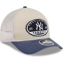 lippikset-kaareva-rekka-monivarinen-snapback-9forty-m-crown-a-frame-fray-new-york-yankees-mlb-new-era