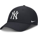 cap-kaareva-navy-blue-adjustable-strap-club-structured-uv-poly-ripstop-new-york-yankees-mlb-nike