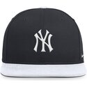 lippikset-littea-laivastonsininen-snapback-dri-fit-pro-structured-square-bill-new-york-yankees-mlb-nike