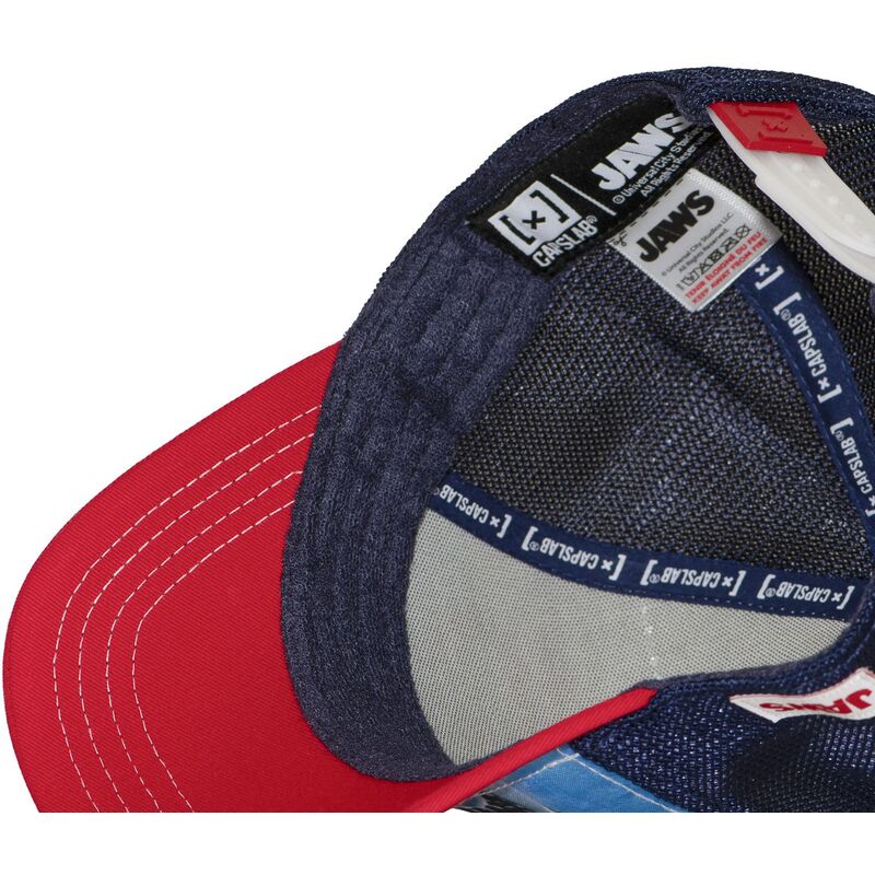 lippikset-kaareva-rekka-monivarinen-snapback-jaw1-jawb-shark-capslab