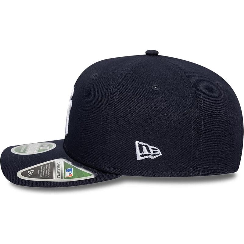 lippikset-kaareva-laivastonsininen-snapback-9seventy-stretch-snap-player-replica-new-york-yankees-mlb-new-era
