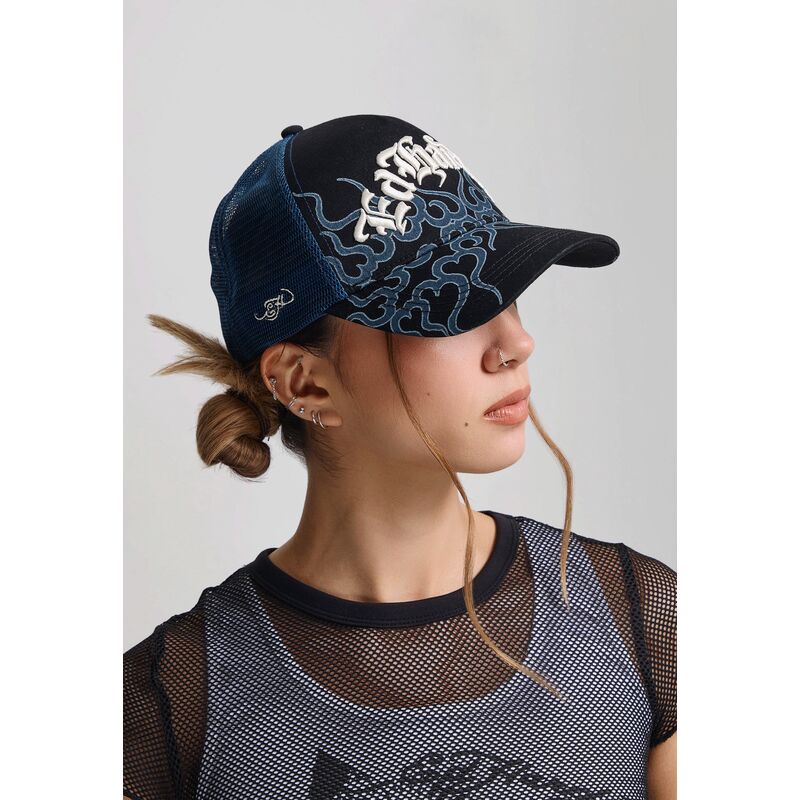 lippikset-kaareva-rekka-musta-snapback-flaming-ed-hardy