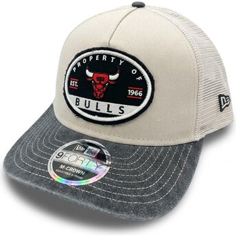 Gorra trucker beige y gris 9FORTY M-Crown A Frame Fray de Chicago Bulls NBA de New Era