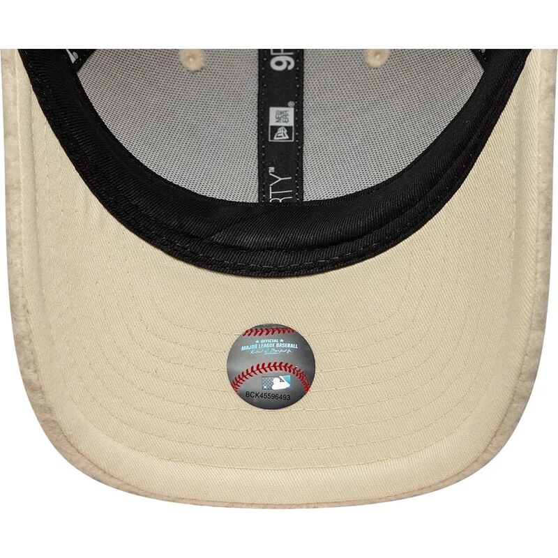 lippikset-kaareva-beige-snapback-9forty-m-crown-winter-borg-los-angeles-dodgers-mlb-new-era lippikset-kaareva-beige-snapback-9forty-m-crown-winter-borg-los-angeles-dodgers-mlb-new-era