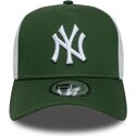 lippikset-kaareva-rekka-vihrea-snapback-a-frame-league-essential-new-york-yankees-mlb-new-era
