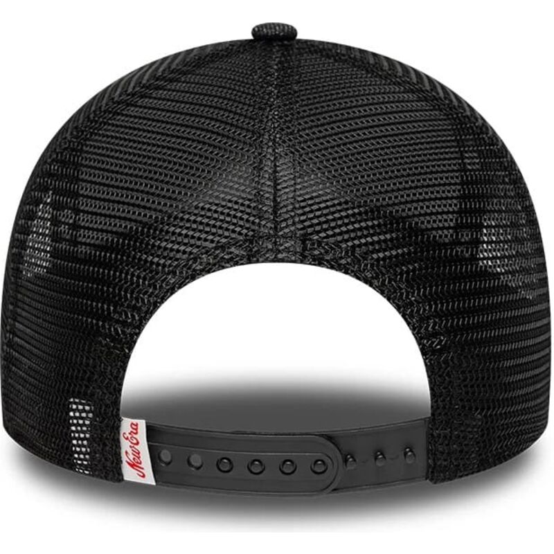 lippikset-kaareva-rekka-musta-snapback-a-frame-patch-denim-new-era