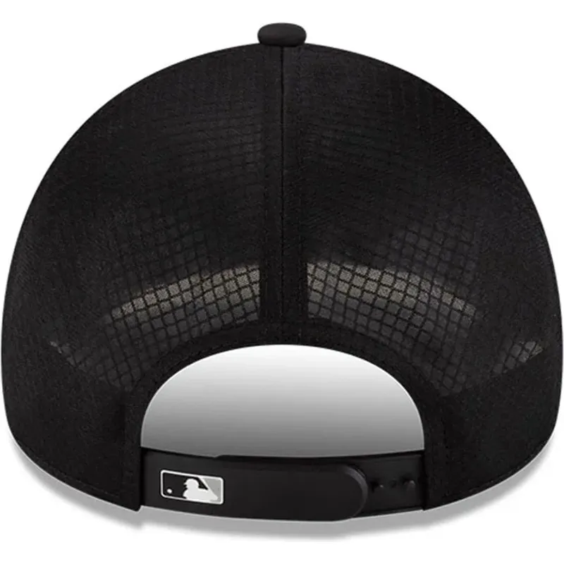 lippikset-kaareva-rekka-musta-snapback-9forty-apex-batting-practice-chicago-white-sox-mlb-new-era