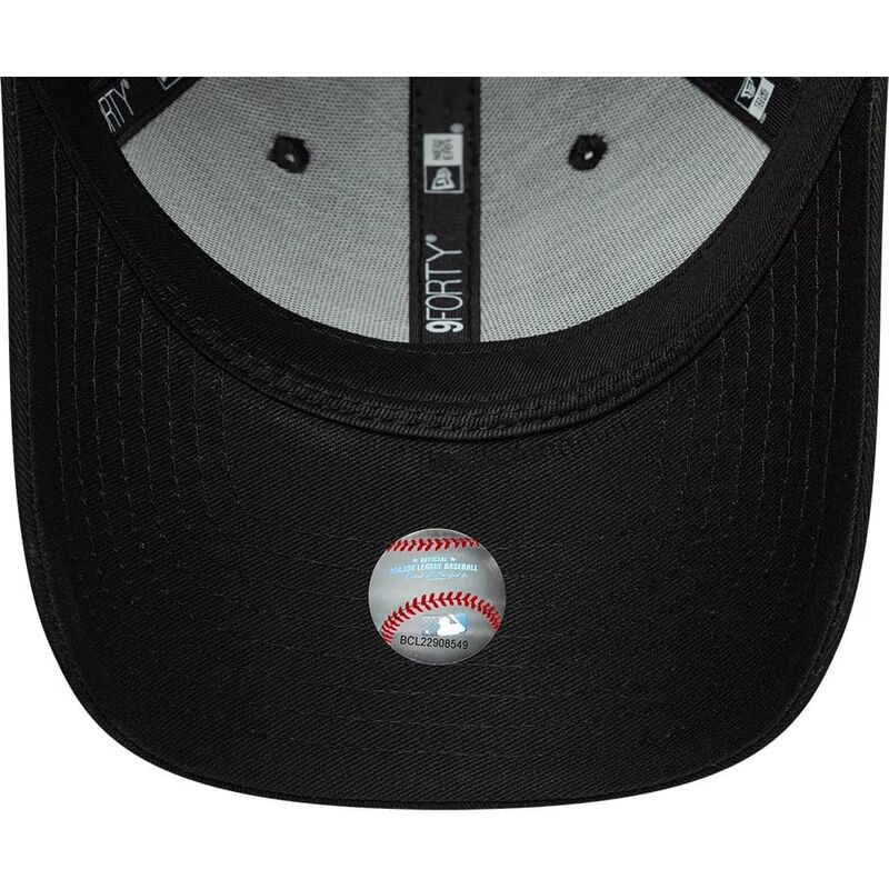 lippikset-kaareva-musta-saadettava-nauha-9forty-metallic-outline-los-angeles-dodgers-mlb-new-era lippikset-kaareva-musta-saadettava-nauha-9forty-metallic-outline-los-angeles-dodgers-mlb-new-era
