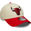 lippikset-kaareva-beige-saadettava-nauha-9forty-colour-block-chicago-bulls-nba-new-era