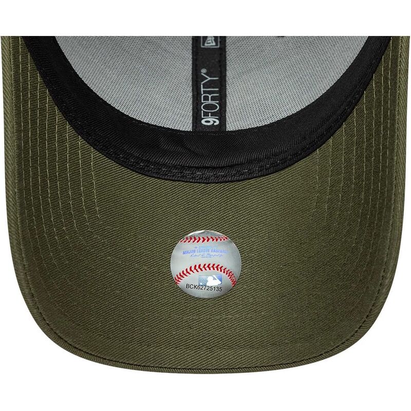 lippikset-kaareva-vihrea-saadettava-nauha-9forty-outline-camo-new-york-yankees-mlb-new-era lippikset-kaareva-vihrea-saadettava-nauha-9forty-outline-camo-new-york-yankees-mlb-new-era