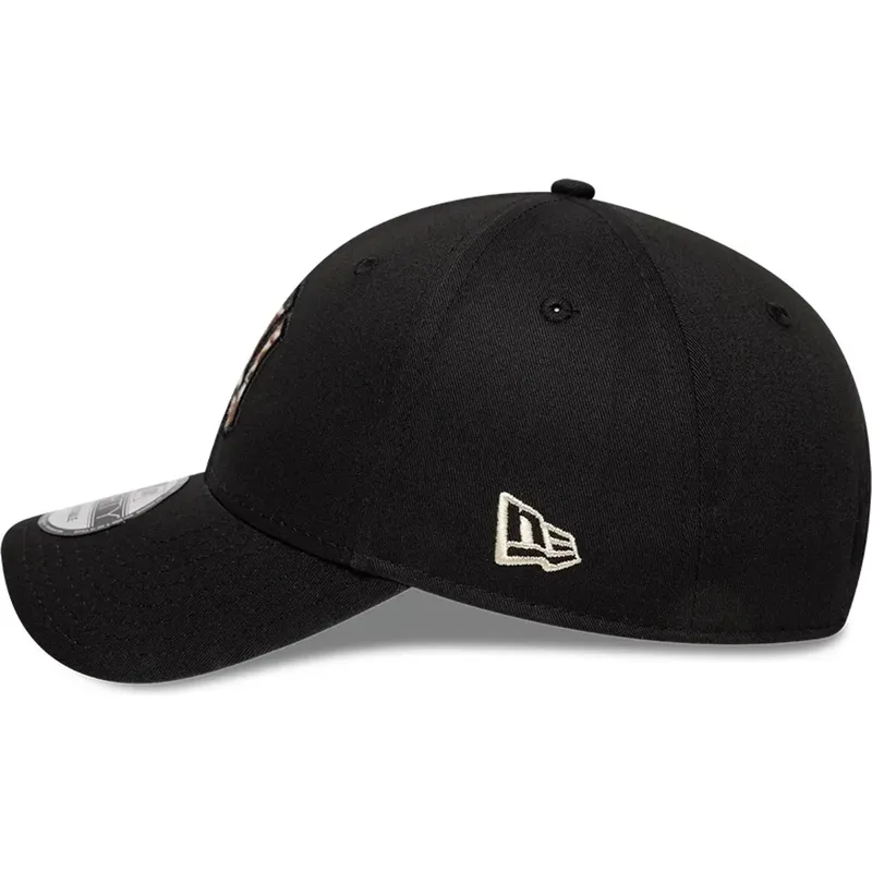 lippikset-kaareva-musta-saadettava-nauha-9forty-faux-pony-infill-new-york-yankees-mlb-new-era lippikset-kaareva-musta-saadettava-nauha-9forty-faux-pony-infill-new-york-yankees-mlb-new-era