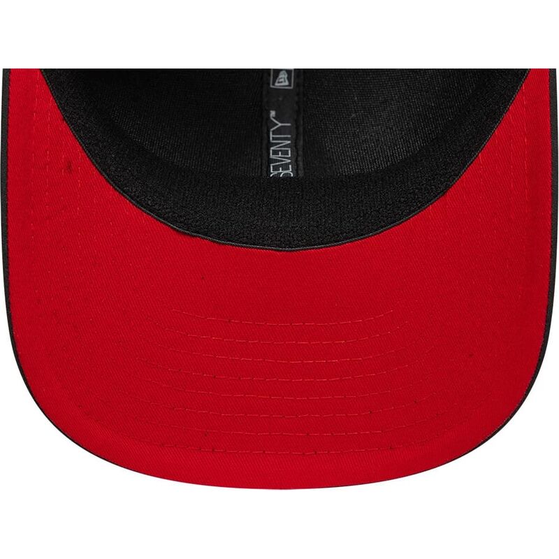 lippikset-kaareva-musta-snapback-9seventy-stretch-snap-fw-poly-ac-milan-serie-a-new-era