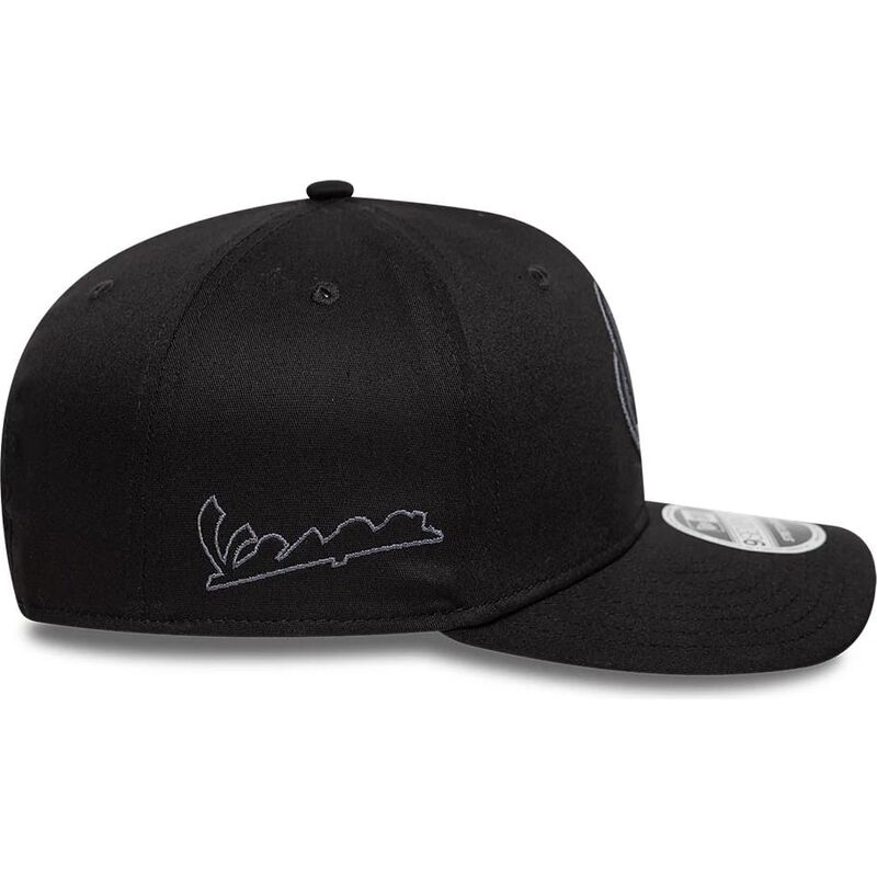 lippikset-kaareva-musta-snapback-9seventy-stretch-snap-seasonal-vespa-piaggio-new-era