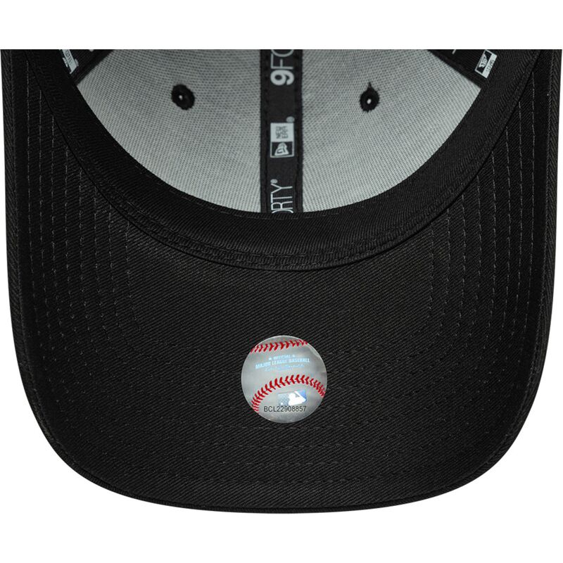 lippikset-kaareva-musta-saadettava-nauha-9forty-league-essential-detroit-tigers-mlb-new-era lippikset-kaareva-musta-saadettava-nauha-9forty-league-essential-detroit-tigers-mlb-new-era