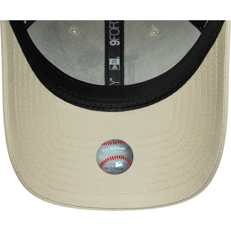 lippikset-kaareva-beige-saadettava-nauha-9forty-outdoor-icon-los-angeles-dodgers-mlb-new-era