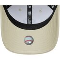 lippikset-kaareva-beige-snapback-9forty-m-crown-new-york-yankees-mlb-new-era
