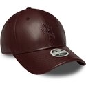 lippikset-kaareva-ruskea-snapback-9forty-m-crown-pu-diamante-new-york-yankees-mlb-new-era