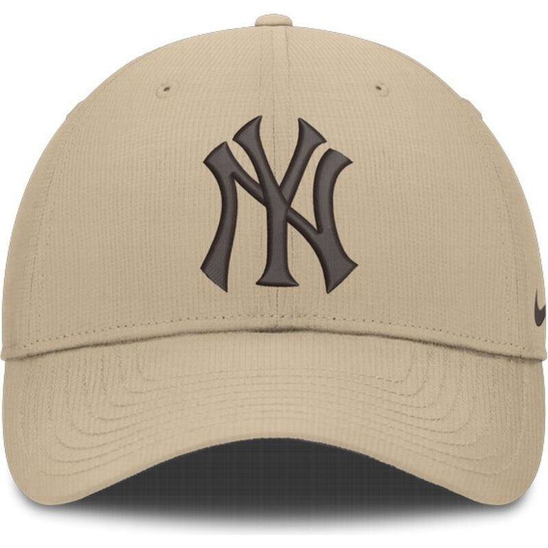 lippikset-kaareva-beige-saadettava-nauha-club-structured-uv-poly-ripstop-new-york-yankees-mlb-nike lippikset-kaareva-beige-saadettava-nauha-club-structured-uv-poly-ripstop-new-york-yankees-mlb-nike