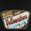 lippikset-kaareva-rekka-musta-snapback-valin-yellowstone-national-park-american-needle