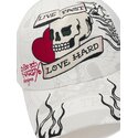 lippikset-kaareva-rekka-valkoinen-snapback-live-fast-love-hard-ed-hardy