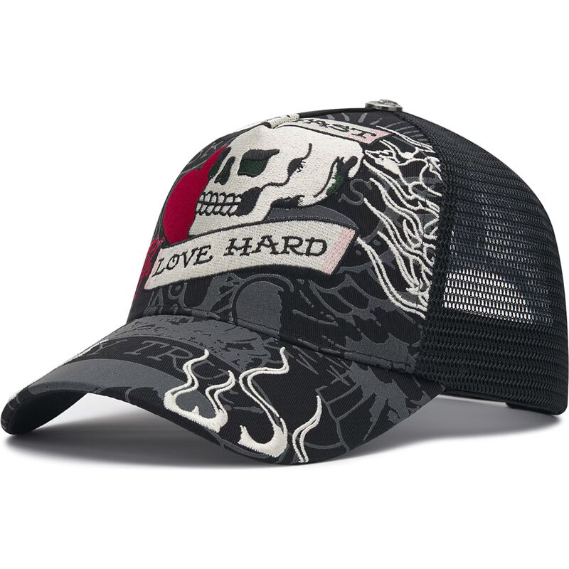 lippikset-kaareva-rekka-musta-snapback-live-fast-love-hard-ed-hardy