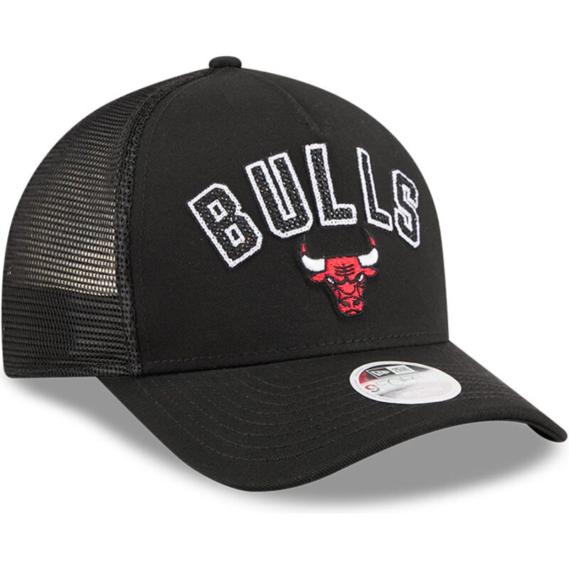 lippikset-kaareva-rekka-musta-snapback-9forty-m-crown-a-frame-pomp-chicago-bulls-nba-new-era lippikset-kaareva-rekka-musta-snapback-9forty-m-crown-a-frame-pomp-chicago-bulls-nba-new-era