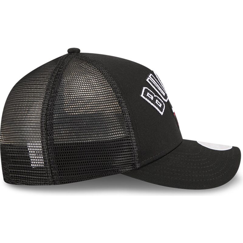 lippikset-kaareva-rekka-musta-snapback-9forty-m-crown-a-frame-pomp-chicago-bulls-nba-new-era lippikset-kaareva-rekka-musta-snapback-9forty-m-crown-a-frame-pomp-chicago-bulls-nba-new-era