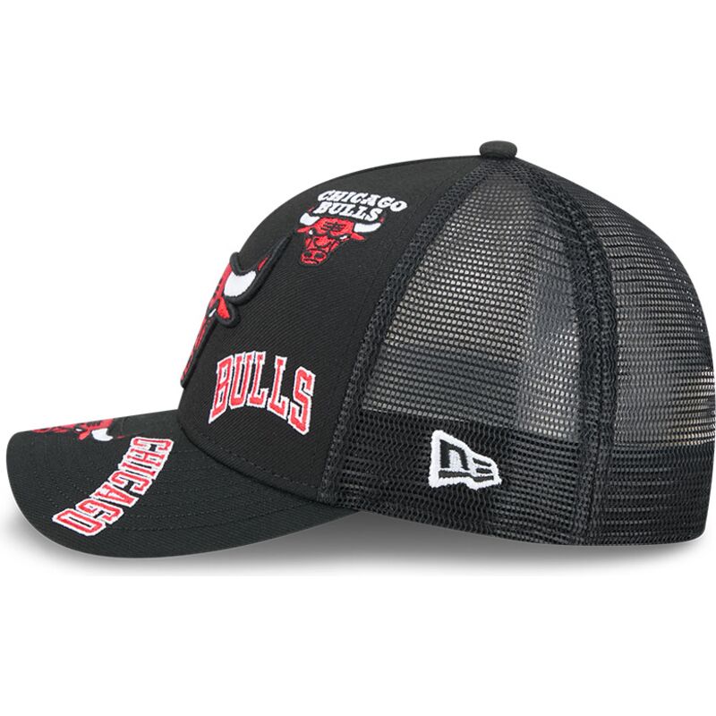 lippikset-kaareva-rekka-musta-snapback-9forty-m-crown-a-frame-all-over-chicago-bulls-nba-new-era