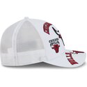 lippikset-kaareva-rekka-valkoinen-snapback-9forty-m-crown-a-frame-all-over-chicago-bulls-nba-new-era