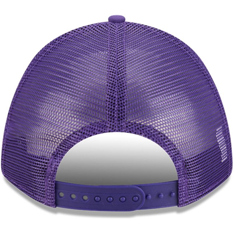 lippikset-kaareva-rekka-violetti-snapback-9forty-m-crown-a-frame-all-over-los-angeles-lakers-nba-new-era lippikset-kaareva-rekka-violetti-snapback-9forty-m-crown-a-frame-all-over-los-angeles-lakers-nba-new-era