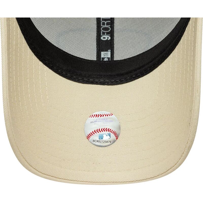 lippikset-kaareva-kerma-saadettava-nauha-9forty-patch-los-angeles-dodgers-mlb-new-era