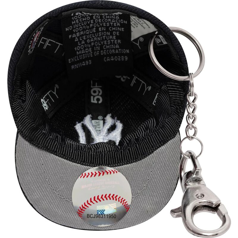 lisavarusteet-laivastonsininen-llavero-mini-cap-keychain-new-york-yankees-mlb-new-era lisavarusteet-laivastonsininen-llavero-mini-cap-keychain-new-york-yankees-mlb-new-era