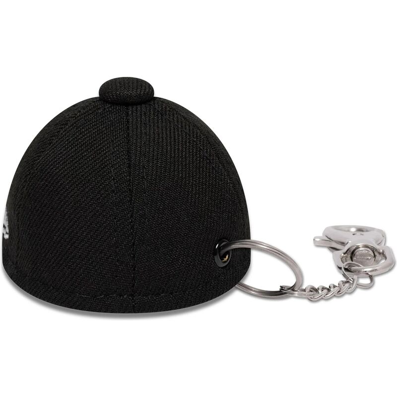 lisavarusteet-musta-llavero-mini-cap-chain-new-era lisavarusteet-musta-llavero-mini-cap-chain-new-era