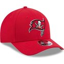 lippikset-kaareva-ruskea-snapback-9forty-m-crown-team-tampa-bay-buccaneers-nfl-new-era