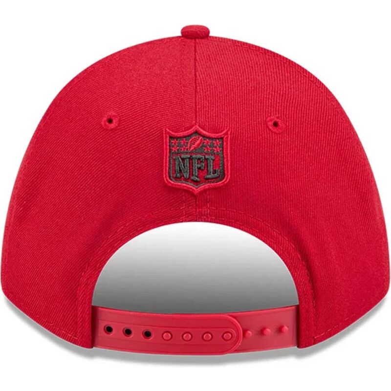 lippikset-kaareva-ruskea-snapback-9forty-m-crown-team-tampa-bay-buccaneers-nfl-new-era
