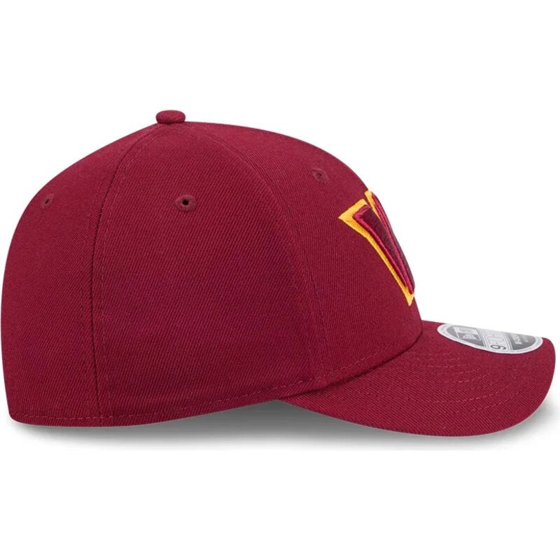 lippikset-kaareva-punainen-snapback-9forty-m-crown-team-washington-commanders-nfl-new-era