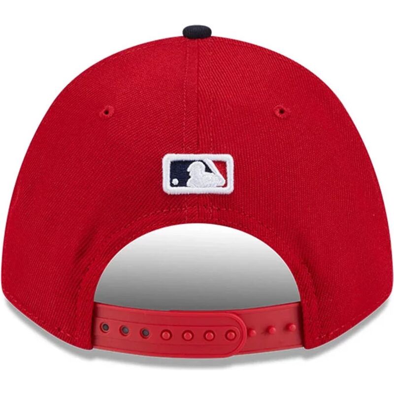 lippikset-kaareva-punainen-snapback-9forty-m-crown-player-replica-cleveland-guardians-mlb-new-era