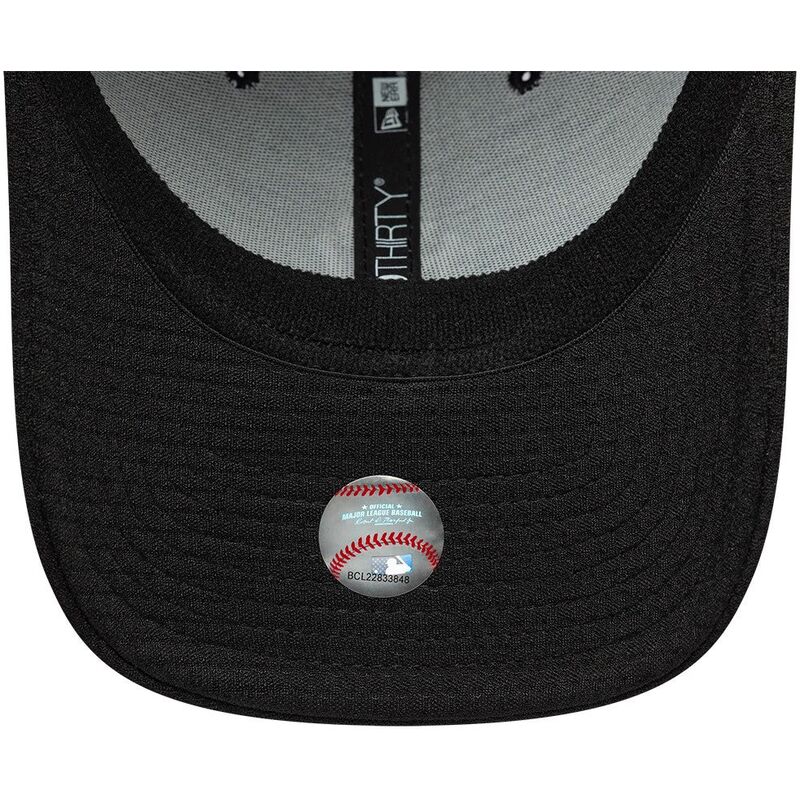 lippikset-kaareva-musta-istuva-39thirty-stretch-mesh-new-york-yankees-mlb-new-era