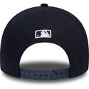 lippikset-kaareva-laivastonsininen-snapback-9forty-m-crown-cord-visor-new-york-yankees-mlb-new-era