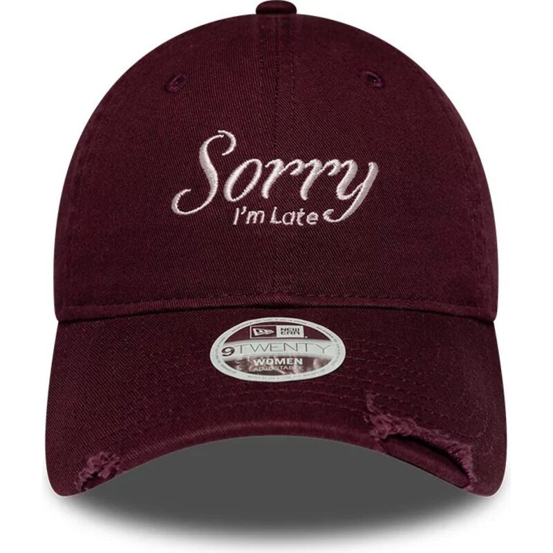 lippikset-kaareva-punainen-saadettava-nauha-9twenty-slogan-sorry-i-m-late-new-era