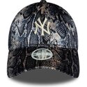 lippikset-kaareva-monivarinen-saadettava-nauha-9forty-snake-print-new-york-yankees-mlb-new-era